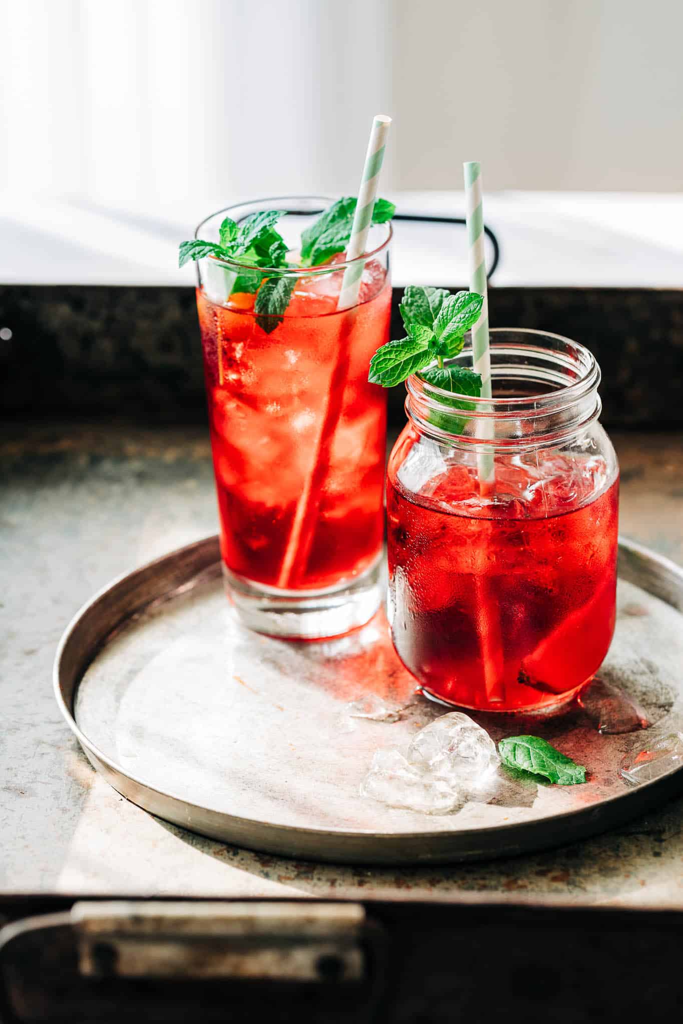 iste med hibiscus - opskrift på iste med frugt