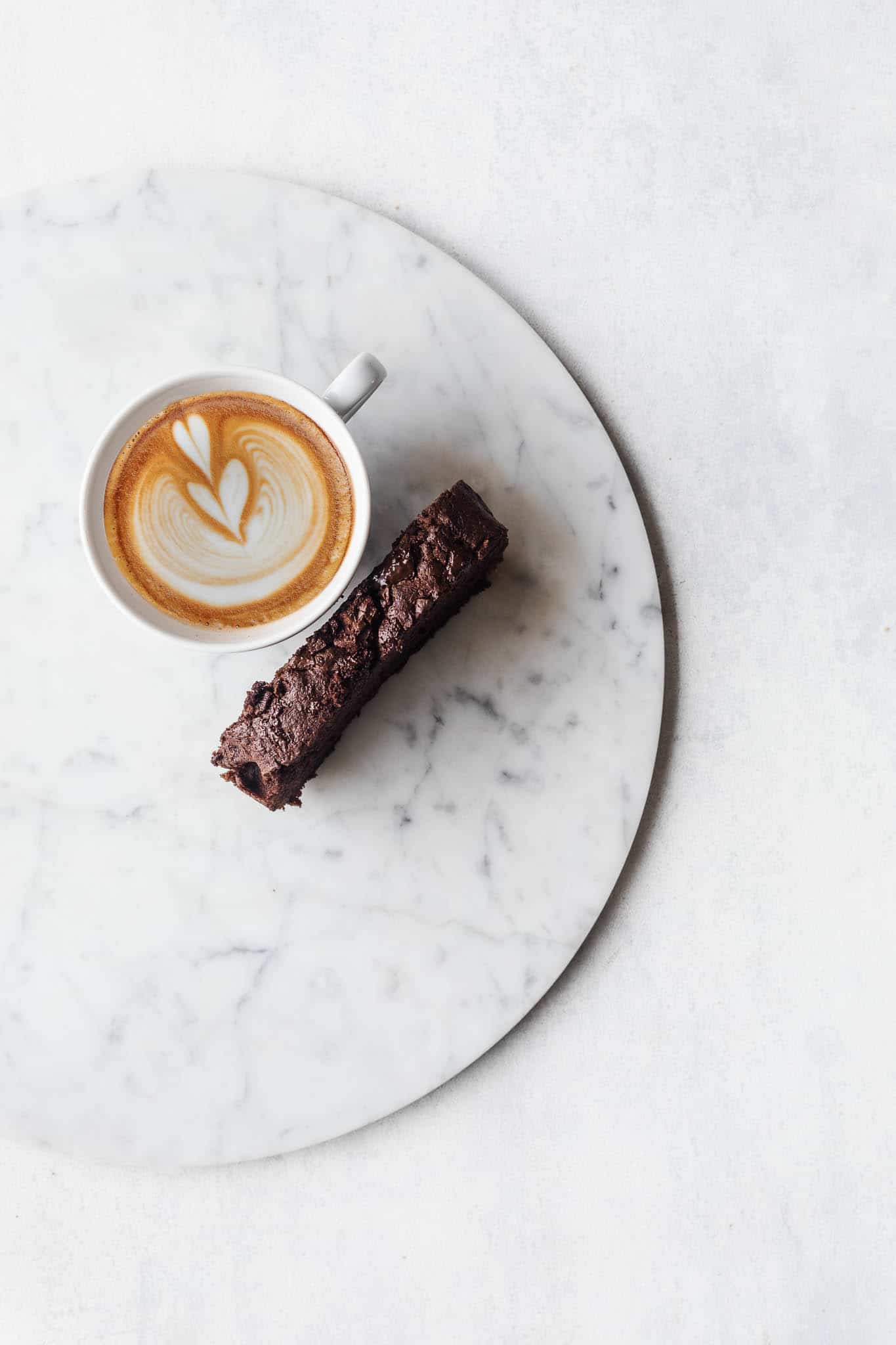 Chokoladekage med banan - opskrift på bananbrød med chokolade